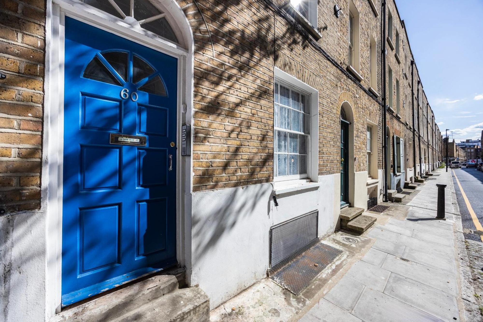 Parfett Apartments Near Whitechapel Station London Exterior photo